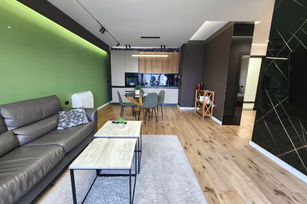Shtepi me qera Apartament ne Tirane, 2+1, Mobilimi E mobiluar, Pagesa 1,500  Euro.