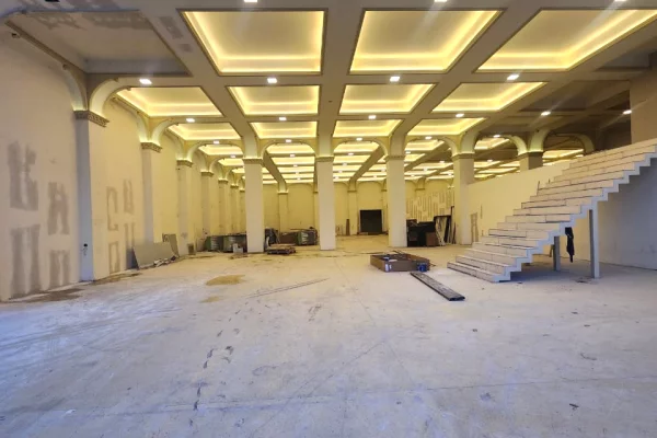 Ambient biznesi me qera 4+1 ne Tirane - 7,000 Euro