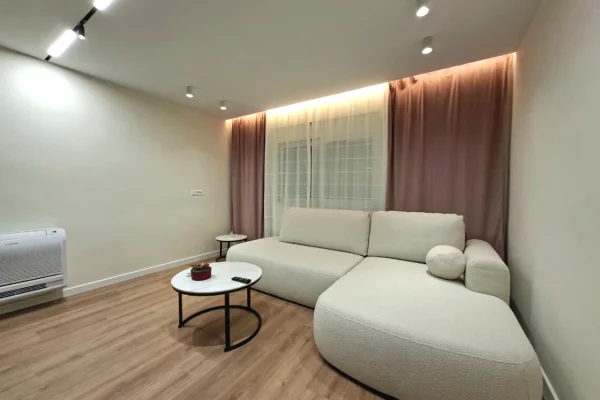 Shtepi me qera 2+1 ne Tirane - 850 Euro