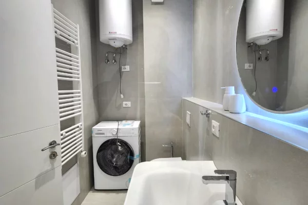 Shtepi me qera Apartament ne Tirane, 2+1, Mobilimi E mobiluar, Pagesa 1,100  Euro.