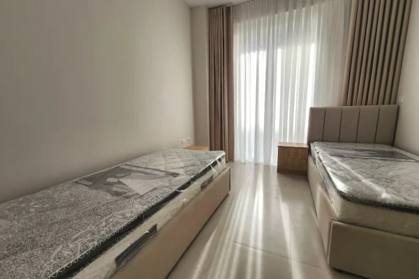 Shtepi me qera Apartament ne Tirane, 2+1, Mobilimi E mobiluar, Pagesa 1,100  Euro.