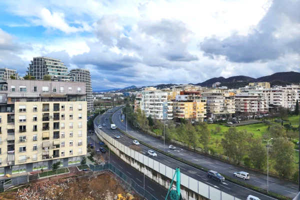 Shtepi me qera Apartament ne Tirane, 2+1, Mobilimi E mobiluar, Pagesa 1,300  Euro.