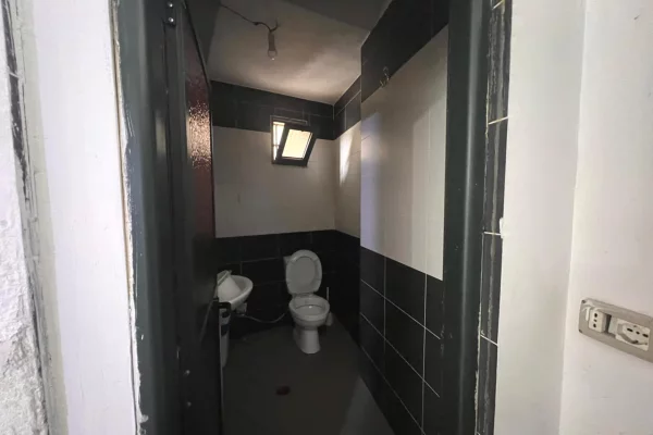 🔥 SHITET AMBIENT KOMERCIAL BUZE RRUGE KRYESORE (📍Tufine) – OKAZION (1,178Euro/m2)🔥 ||  290,000Euro