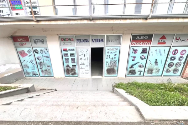 🔥 SHITET AMBIENT KOMERCIAL BUZE RRUGE KRYESORE (📍Tufine) – OKAZION (1,178Euro/m2)🔥 ||  290,000Euro