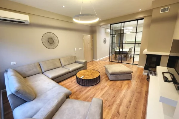 Shtepi ne shitje 3+1 ne Tirane - 490,000 Euro