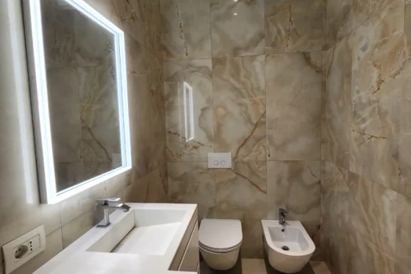 Shtepi ne shitje Vila Luksoze ne Tirane, 3+1, Mobilimi E mobiluar, Pagesa 490,000  Euro.