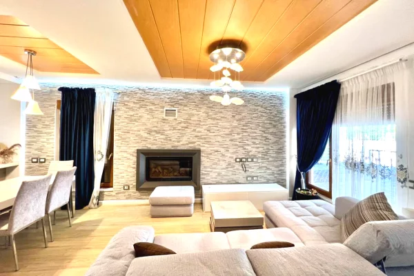 Shtepi me qera 3+1 ne Tirane - 2,500 Euro