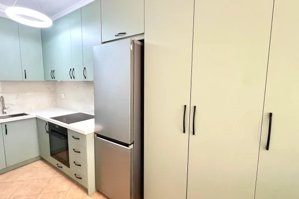 Shtepi me qera Apartament ne Tirane, 2+1, Mobilimi E mobiluar, Pagesa 75,000  Leke.