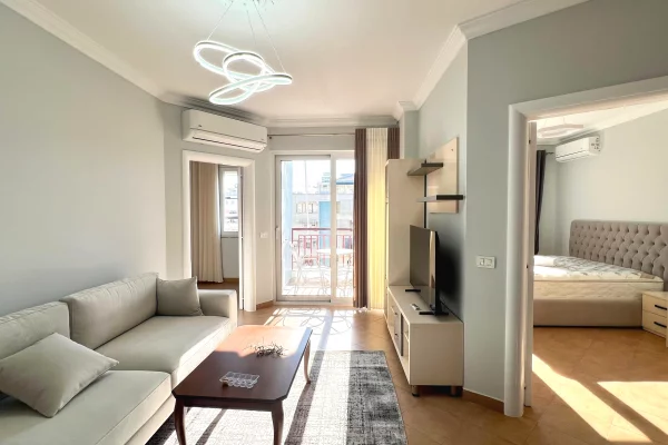 Shtepi me qera Apartament ne Tirane, 2+1, Mobilimi E mobiluar, Pagesa 75,000  Leke.