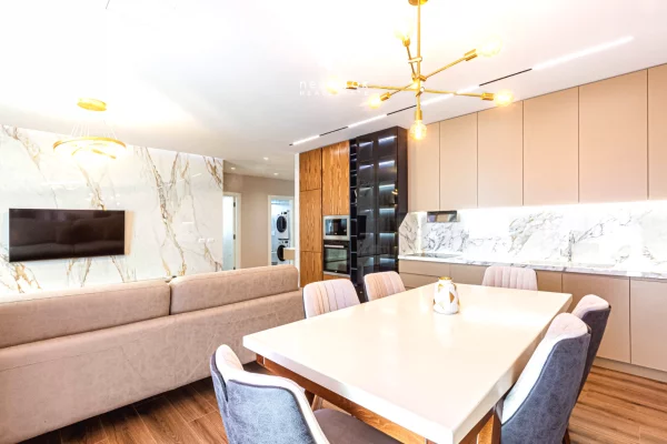 Shtepi me qera 3+1 ne Tirane - 1,050 Euro