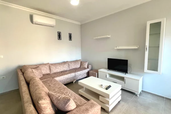 Shtepi me qera 1+1 ne Tirane - 430 Euro