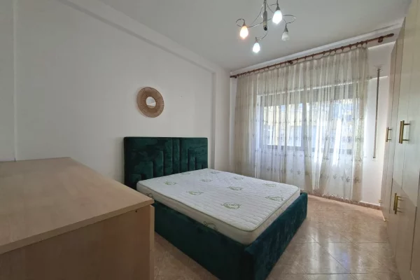 Shtepi me qera Apartament ne Tirane, 2+1, Mobilimi E mobiluar, Pagesa 69,000  Leke.