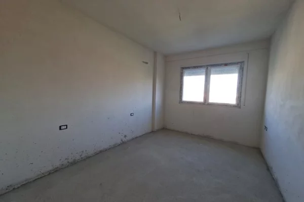 Shtepi ne shitje 2+1 ne Tirane - 118,000 Euro