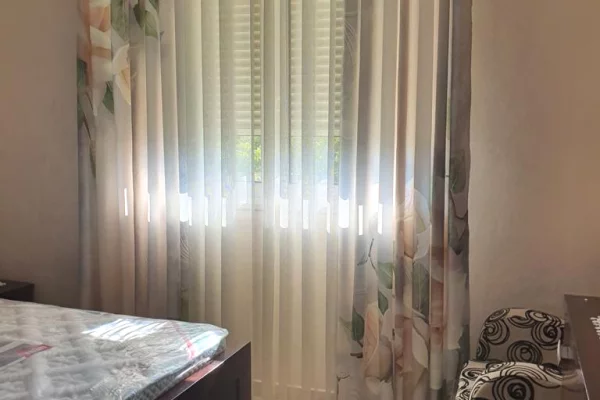 Shtepi me qera Apartament ne Tirane, 2+1, Mobilimi E mobiluar, Pagesa 65,000  Leke.