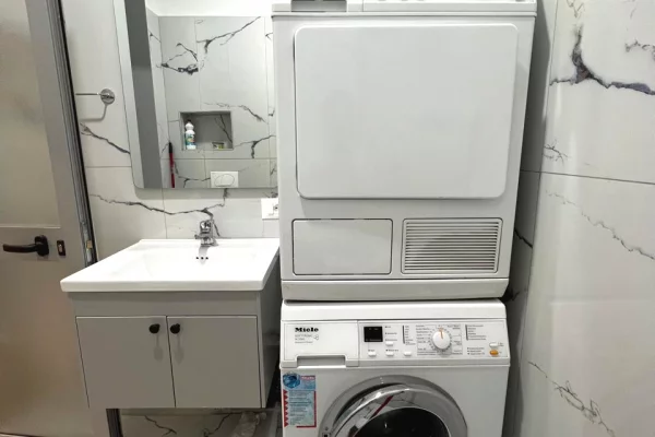 Shtepi me qera Apartament ne Tirane, Garsoniere, Mobilimi E mobiluar, Pagesa 55,000  Leke.