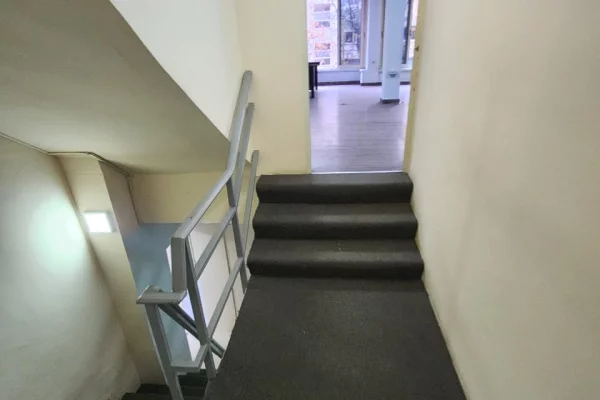 Business Property for Rent 1+1 in Tirana - 1,500 Euro