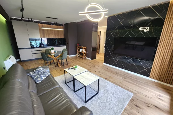 Shtepi me qera Apartament ne Tirane, 2+1, Mobilimi E mobiluar, Pagesa 1,300  Euro.