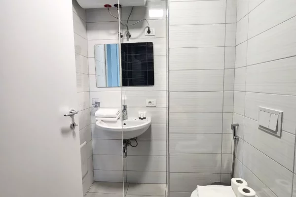 Shtepi me qera Apartament ne Tirane, 2+1, Mobilimi E mobiluar, Pagesa 1,100  Euro.