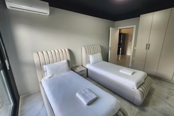 Shtepi me qera Apartament ne Tirane, 2+1, Mobilimi E mobiluar, Pagesa 1,100  Euro.