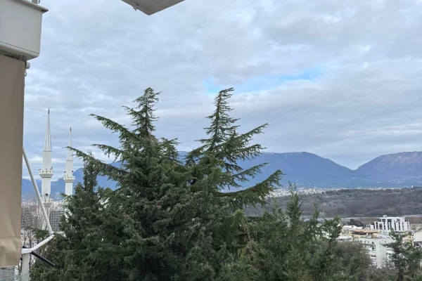 Shtepi me qera Apartament ne Tirane, 2+1, Mobilimi E mobiluar, Pagesa 70,000  Leke.