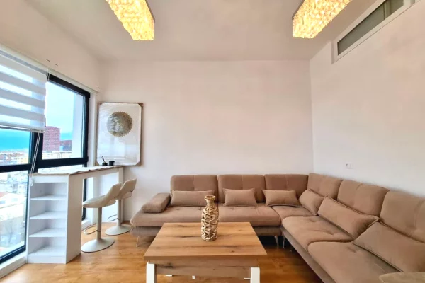 Super apartament 1+1+Kuzhinë më vete( Kryqëzimi vasil shanto- Universiteti Mesdhetar) 67 m2 ( Super pallat 2025 )100% I Ri 750 €/Muaj