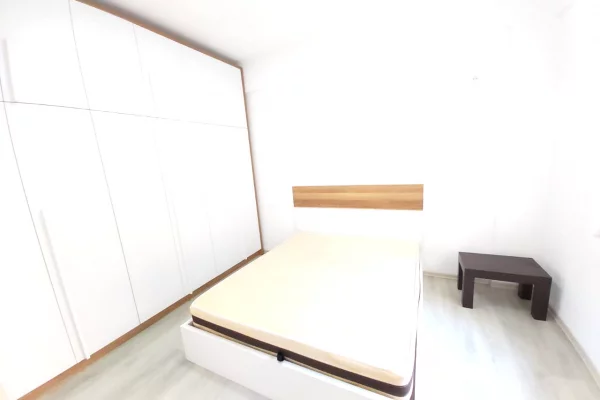 Shtepi me qera Apartament ne Tirane, 1+1, Mobilimi E mobiluar, Pagesa 550  Euro.