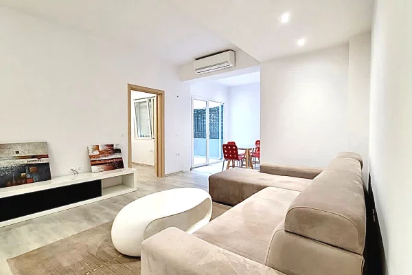 Shtepi me qera 1+1 ne Tirane - 550 Euro