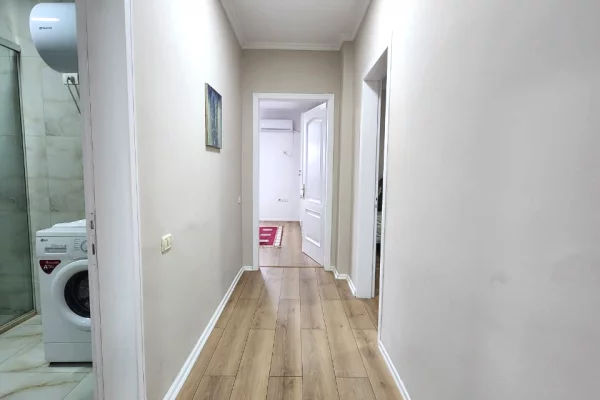 Shtepi me qera Apartament ne Tirane, 2+1, Mobilimi Bosh, pa mobiluar, Pagesa 1,200  Euro.