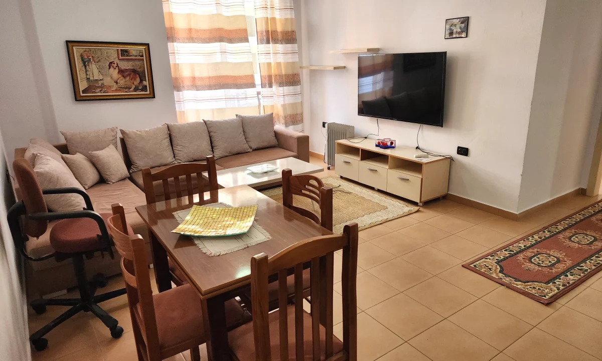 Shtepi me qera Apartament ne Tirane, 2+1, Mobilimi E mobiluar, Pagesa 45,000  Leke.