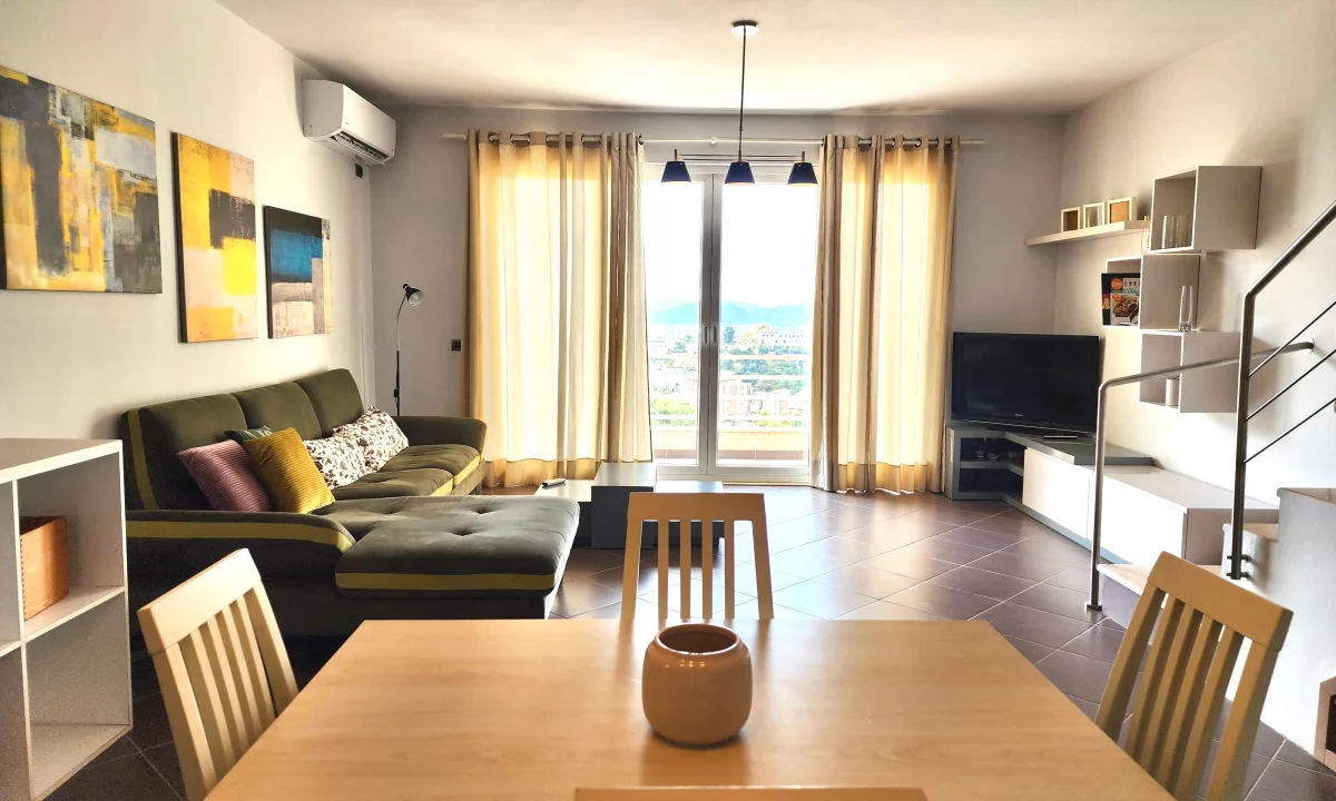 Duplex (2 storey house) for sale in Tirana 2+1, Furnished