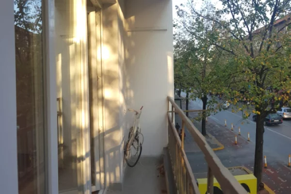 Zyre Absolute - Open Space (Vesa Center) Rruge Kryesore, BLLOK (160 m2) Parket Zvicerian