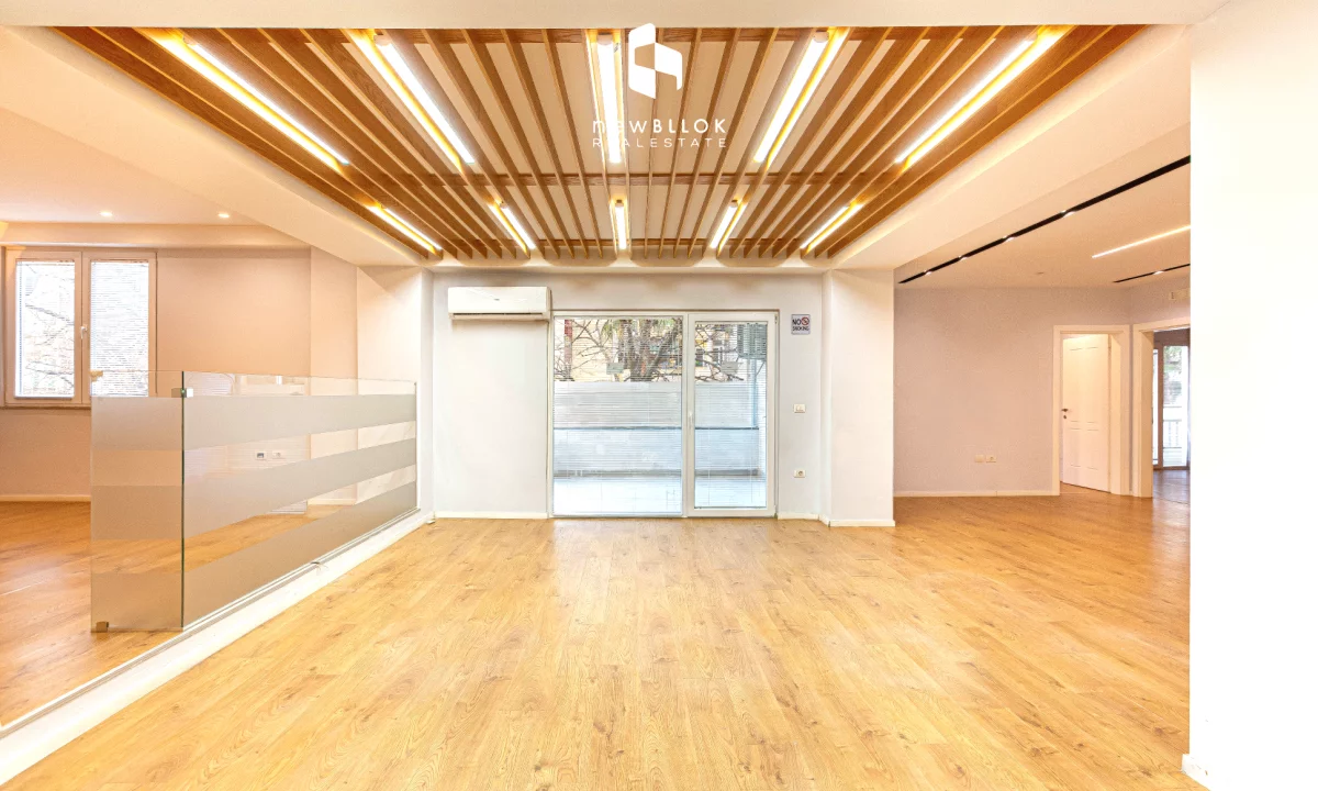 Zyre Absolute - Open Space (Vesa Center) Rruge Kryesore, BLLOK (160 m2) Parket Zvicerian