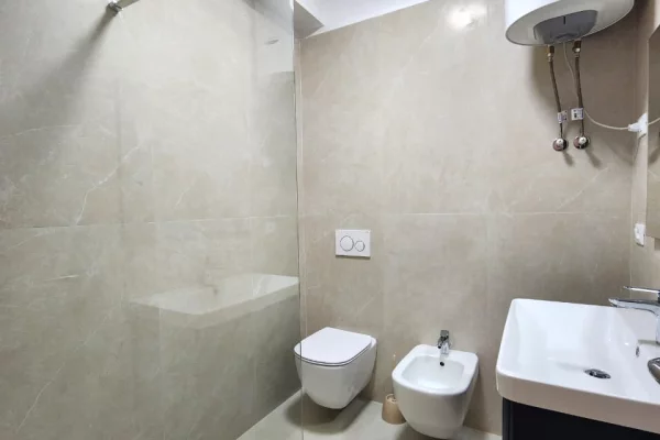  Jepet me Qera: Apt. 2+1+2 wc & 1 Verand ( 📍Fresk - Muraga ) Sapo investuar || 100% e re ✨️ 500€ / 