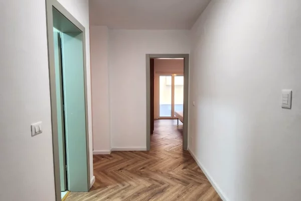 Shtepi me qera Apartament ne Tirane, 2+1, Mobilimi E mobiluar, Pagesa 500  Euro.