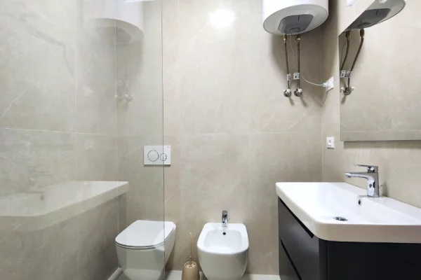 Shtepi me qera Apartament ne Tirane, 2+1, Mobilimi E mobiluar, Pagesa 500  Euro.