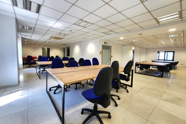 Business Property for Rent 3+1 in Tirana - 10,000 Euro