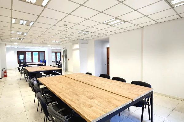 Supreme Office - Amb ideal per Zyre 📍 prb. Delijorgjit - Rr. e Kavajes -- 850m2 | k3, Pllt i Ri