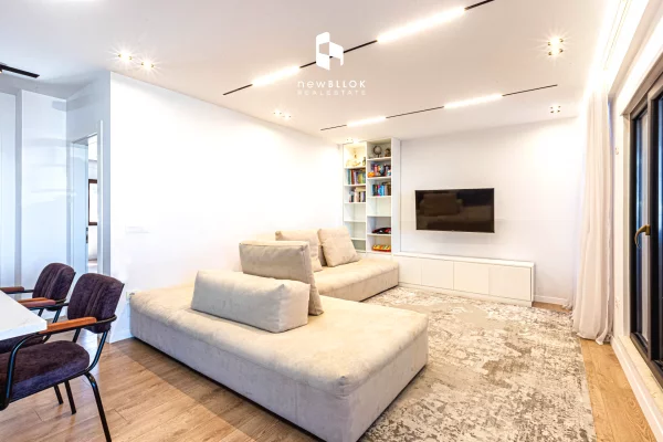 Appartamento in vendita a Tirana 2+1, Arredato