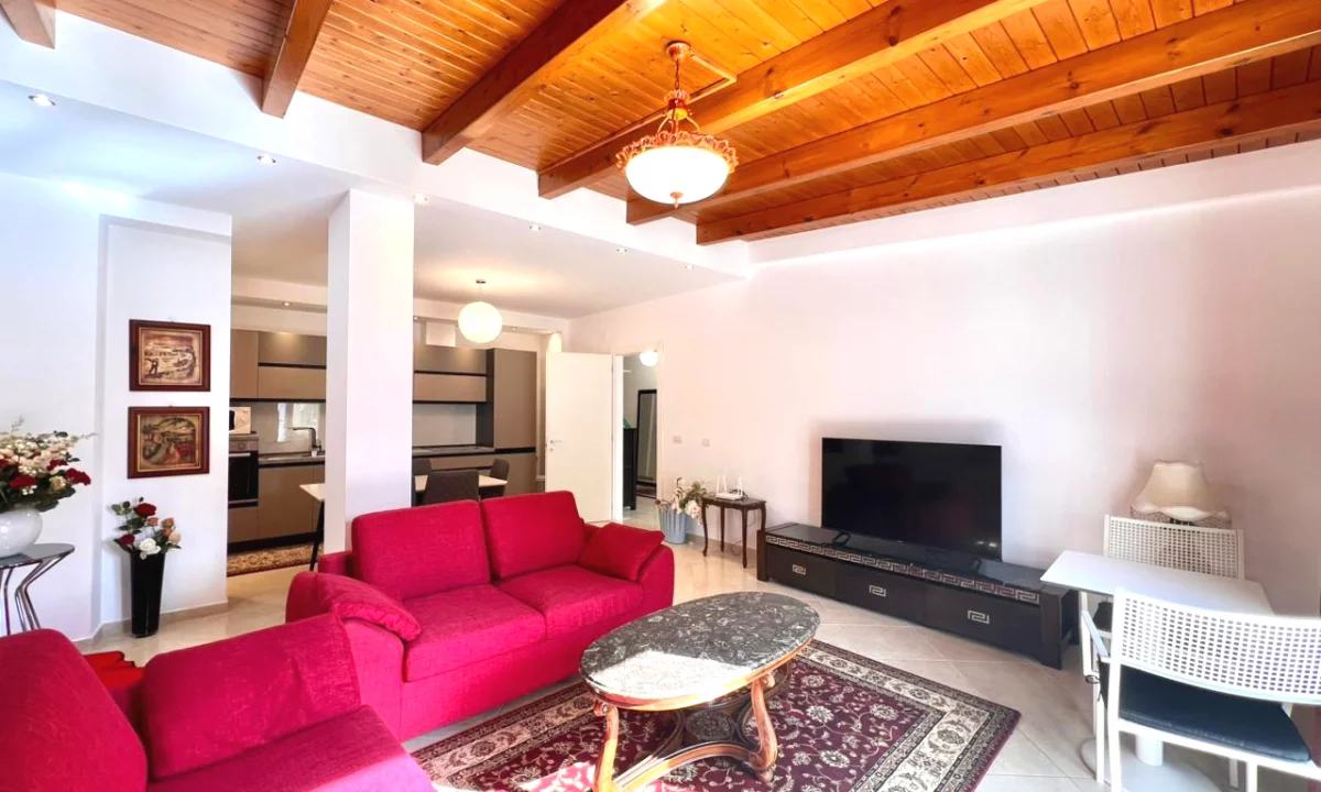 Me Qera: 3+1+2wc & Ballkon +1P.Parkimi 📍QENDER - Black Diamond Hotel (100% e Kompletuar) Location Premium || 1,300Euro/muaj