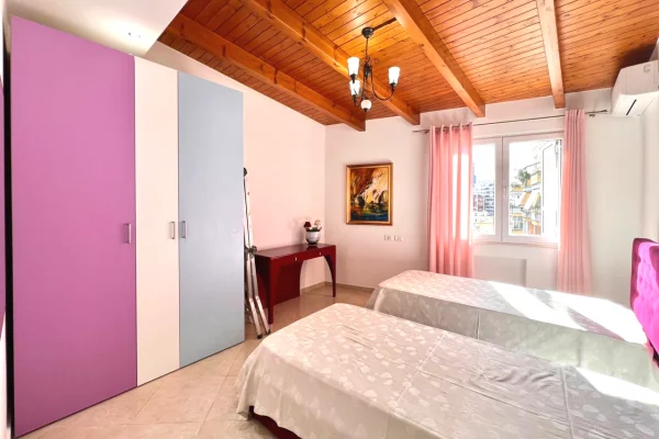 Me Qera: 3+1+2wc & Ballkon +1P.Parkimi 📍QENDER - Black Diamond Hotel (100% e Kompletuar) Location Premium || 1,300Euro/muaj