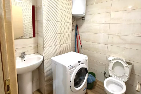 Appartamento in affitto a Tirana 2+1, Arredato