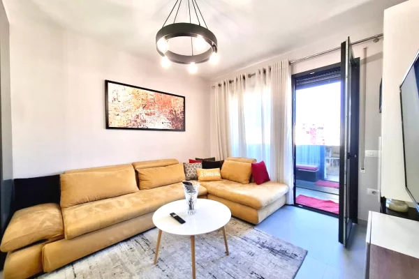 Shtepi me qera Apartament ne Tirane, 1+1, Mobilimi E mobiluar, Pagesa 800  Euro.