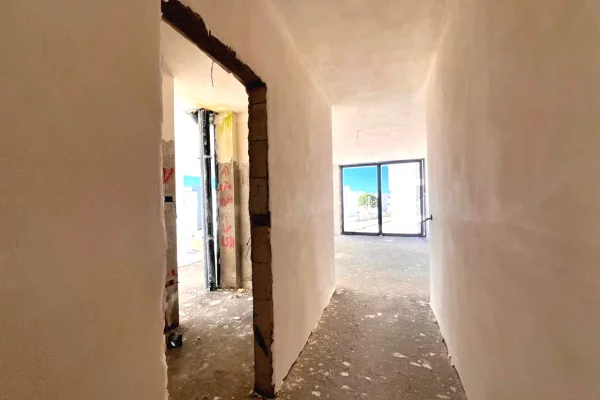 Apartment for sale in Durres 2+1, Emty