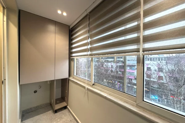 Shtepi ne shitje Apartament ne Tirane, 1+1, Mobilimi Bosh, pa mobiluar, Pagesa 125,000  Euro.