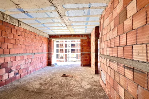 Shtepi ne shitje Apartament ne Tirane, 2+1, Mobilimi E mobiluar, Pagesa 200,000  Euro.