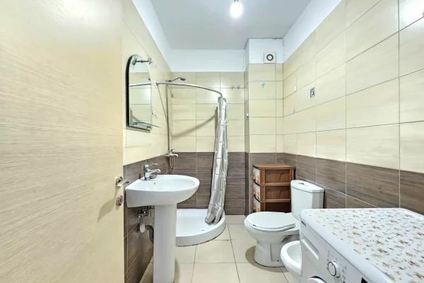 Shtepi me qera Apartament ne Tirane, 1+1, Mobilimi E mobiluar, Pagesa 40,000  Leke.