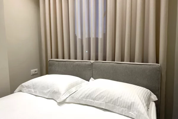 Shtepi ne shitje Apartament ne Tirane, 1+1, Mobilimi E mobiluar, Pagesa 200,000  Euro.