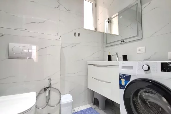 Shtepi ne shitje Apartament ne Tirane, 1+1, Mobilimi E mobiluar, Pagesa 278,000  Euro.