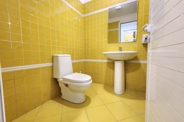 Super Ambient per Zyre 📍 Perballe Delijorgjit - Rr. e Kavajes -- 420m2  4 500Euro/Muaj NETO