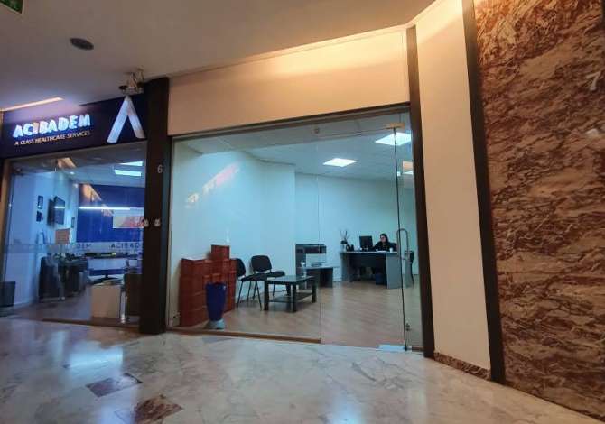 Shitet Dyqan, ne Qendren e Biznesit Torre Drin - Ne Krah te Hotel Plaza (Qender) 